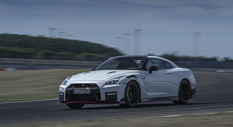 2020 Nissan GT-R NISMO - Front Three-Quarter , car, HD wallpaper