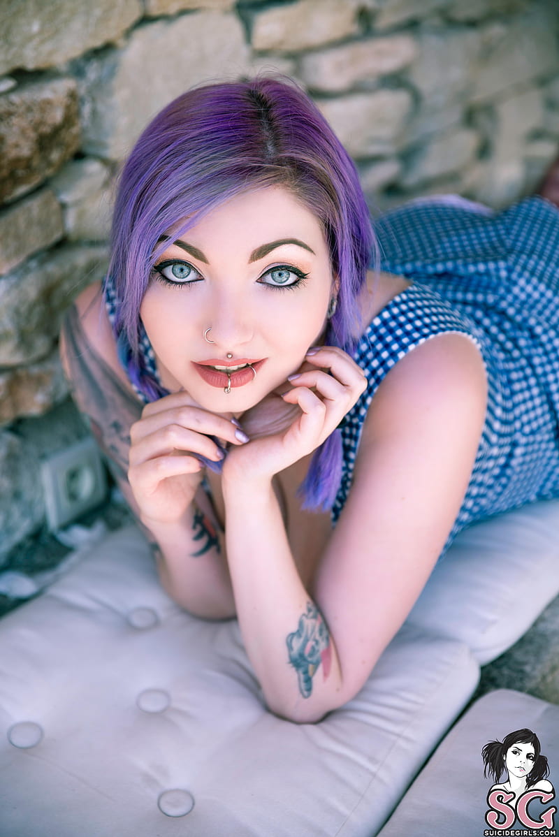 Viky suicide girl