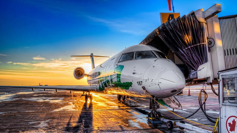 Aircraft finishing boarding at sunset r, gate, plane, tarmac, passengers,  r, HD wallpaper | Peakpx
