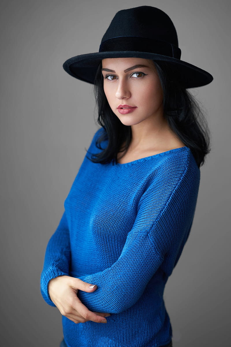 Milan R, Soňa Machyňáková, women, model, portrait, sweater, hat, blue sweater, black hat, arms crossed, HD phone wallpaper