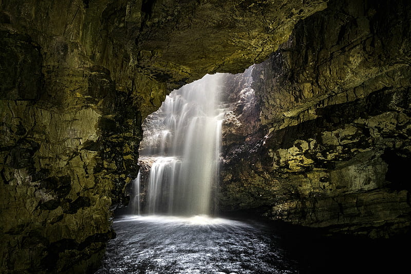 Waterfall in a Cave at Geodha Smoo, Scotland, waterfall, nature, scotland, cave, HD wallpaper