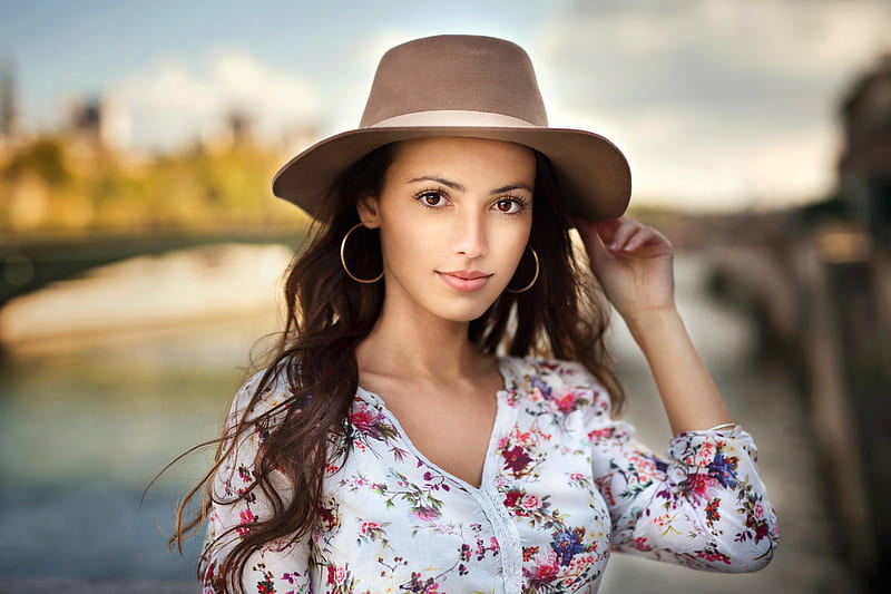 Pretty Model with a Fedora, brunette, model, outdoors, hat, HD wallpaper