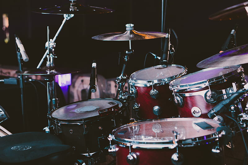selective focus graphy of red drum set, HD wallpaper