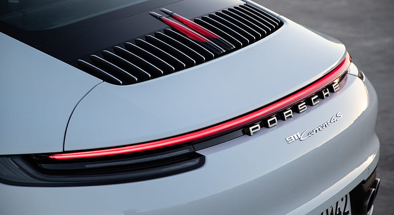 2020 Porsche 911 4S (Color: Carrara White Metallic) - Tail Light, HD wallpaper