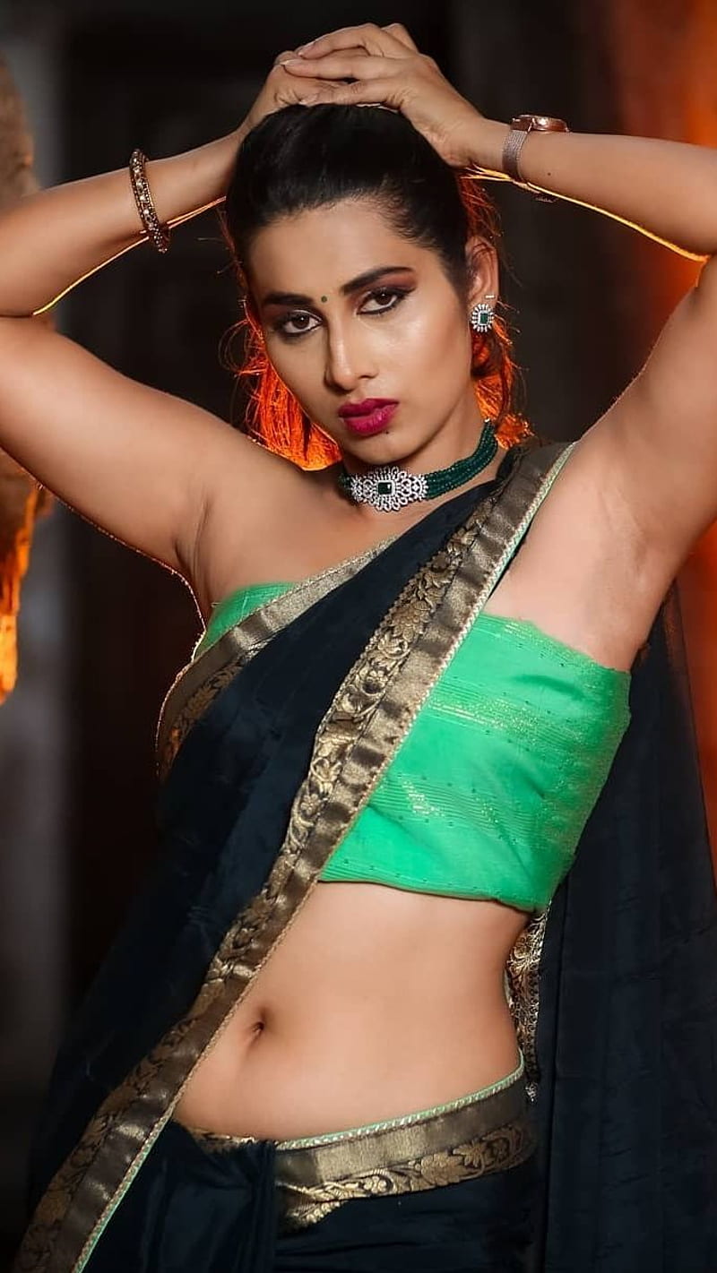 Priya Hegde , model, navel show, saree lover, HD phone wallpaper