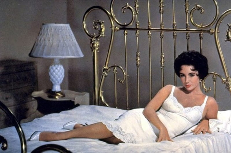 Elizabeth Taylor~Cat On A Hot Tin Roof, maggie, bonito, cat on a hot tin roof, brass bed, legendary, actress, rip, movies, icon, elizabeth taylor, HD wallpaper