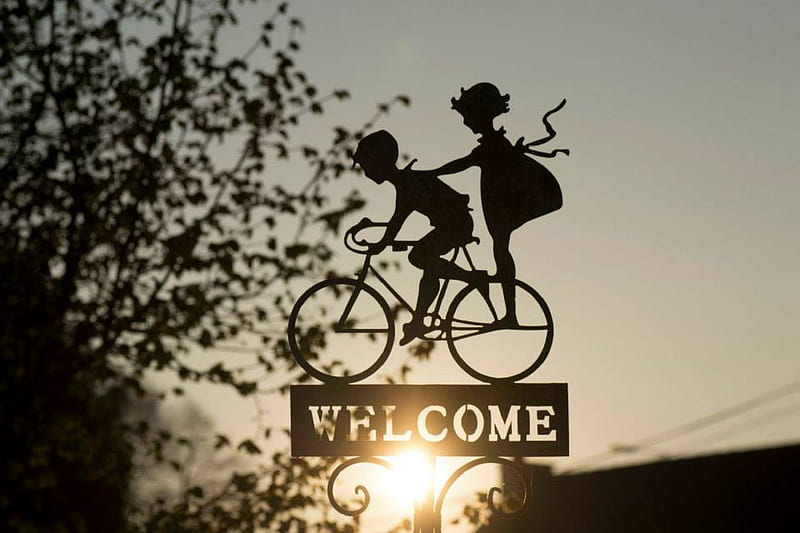 Welcome Back, bike, decoration, inspiration, HD wallpaper