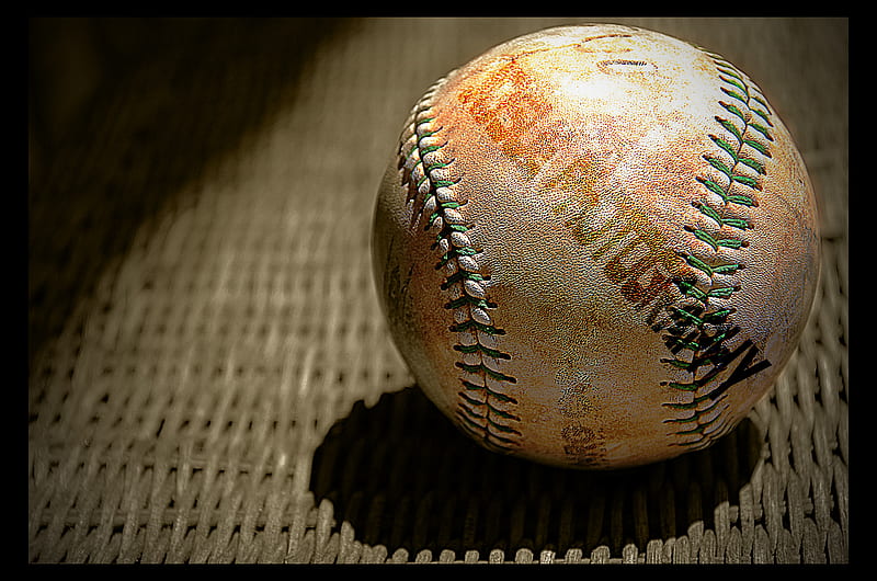retired softball, table, softball, round, graphy, threads, ball, green, shadows, dirt, white, baseball, esports, HD wallpaper