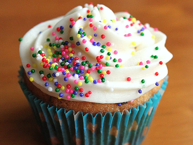 Cupcake, colorful, sprinkles, sugar, sweet, treat, yummy, HD wallpaper