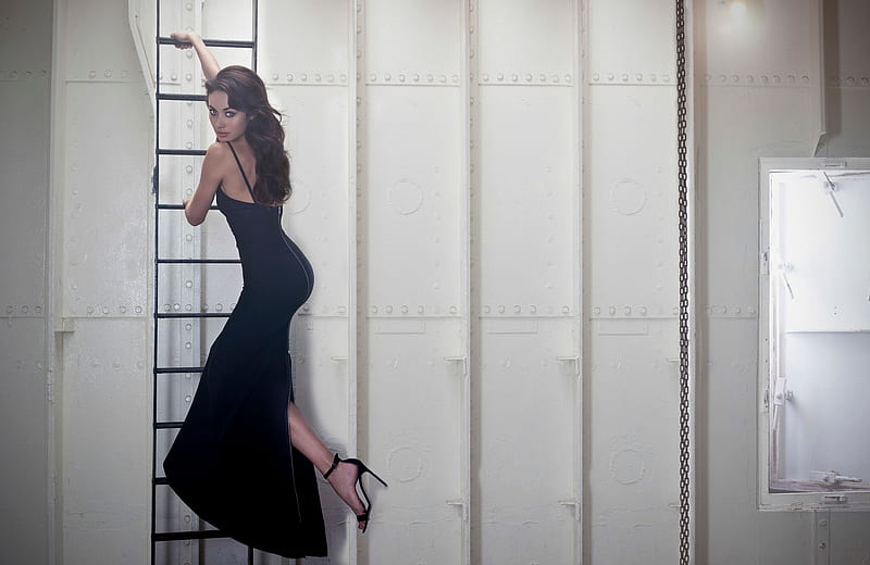 Olga Kurylenko In Black Dress, olga-kurylenko, celebrities, girls, dress, HD wallpaper