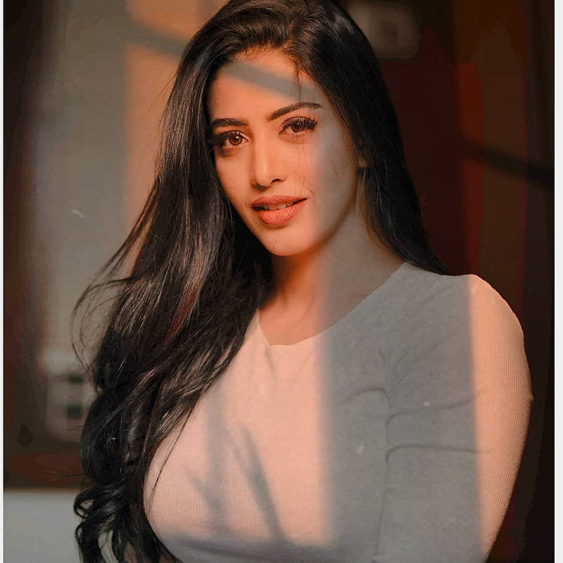 Daksha Nagarkar, gorgeous, telugu actress, HD phone wallpaper