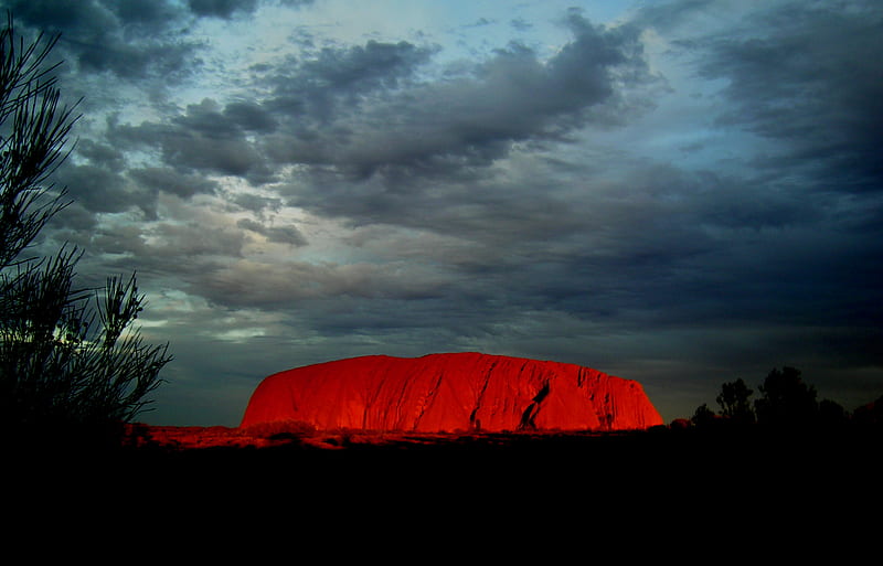 Uluru - Ayres Rock at Sunset, red, glow, desert, rock, sunset, wonder, clouds, magnificent, HD wallpaper