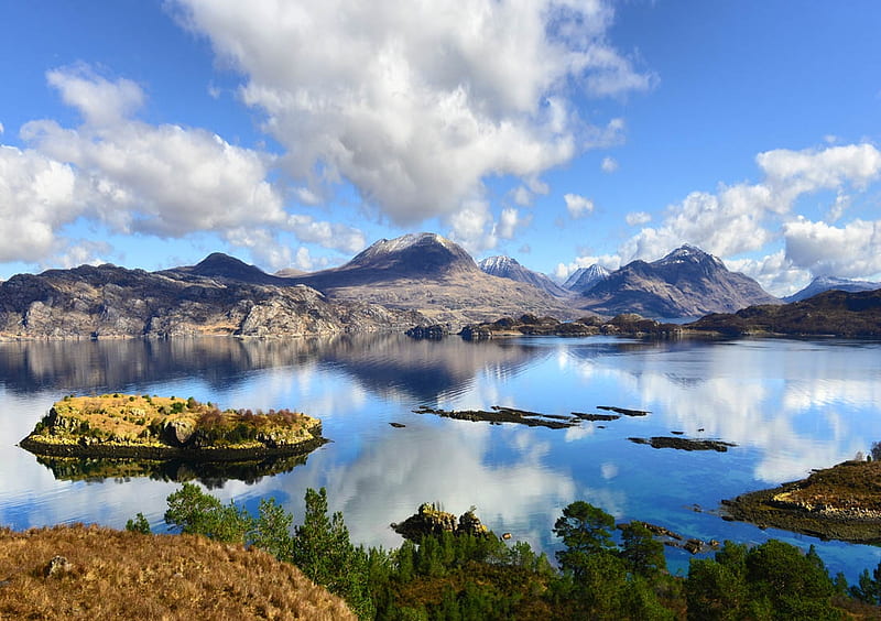 Loch Torridon - Scotland, Scenery, Scottish Highlands, Loch Torridon ...