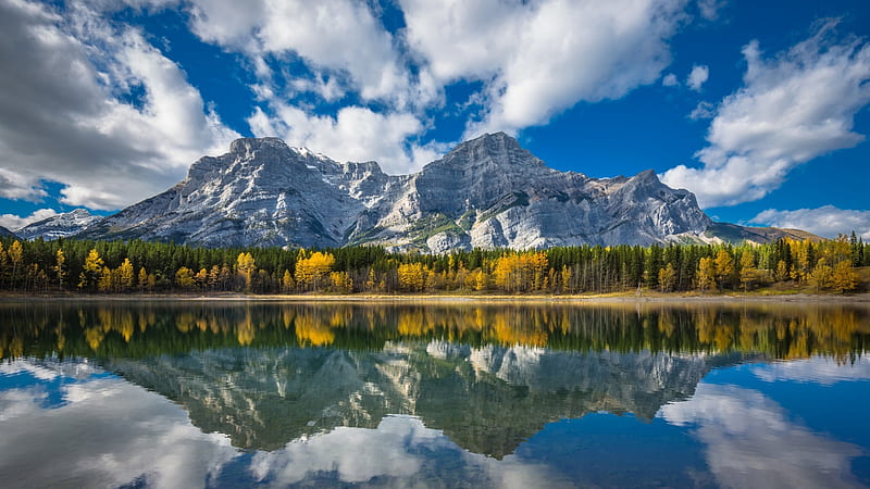 Wedge Pond, Canadian Rockies, Alberta, water, reflections, trees, clouds, autumn, sky, mountains, HD wallpaper