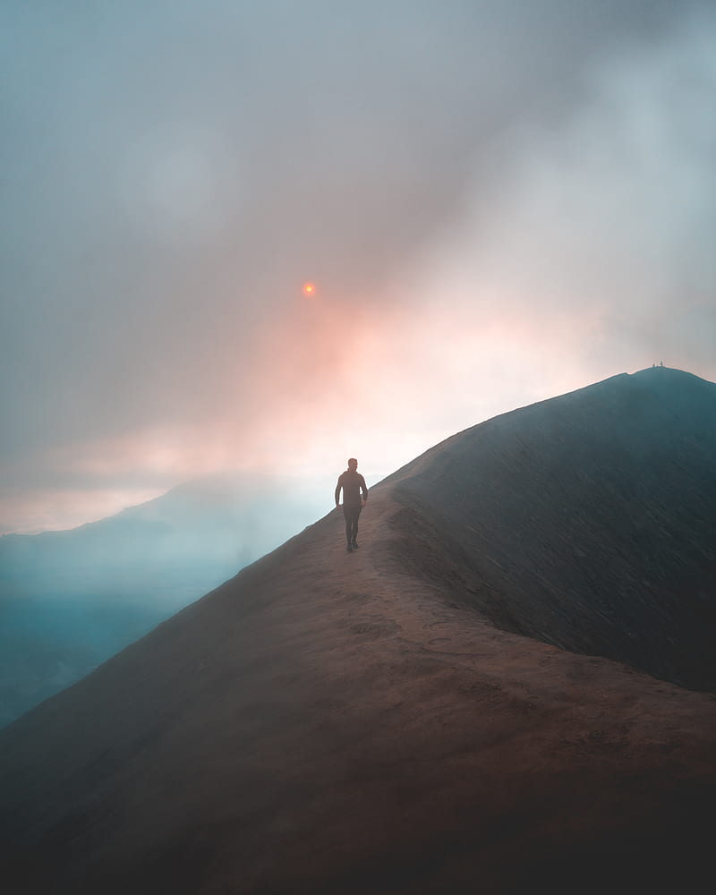 fog, mountain, man, loneliness, peak, solitude, sky, HD phone wallpaper