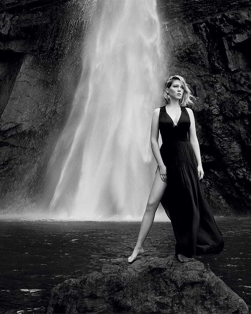 Léa Seydoux, model, women, monochrome, looking away, black dress, women  outdoors, HD phone wallpaper
