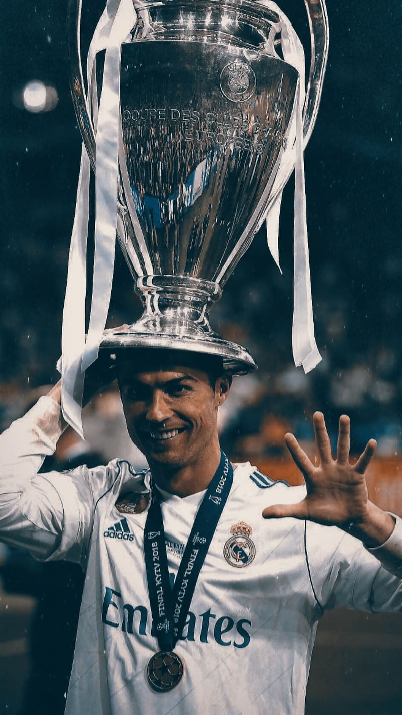 Ronaldo With Champions League Trophy, ronaldo , champions league trophy, athlete, footballer, sports, HD phone wallpaper