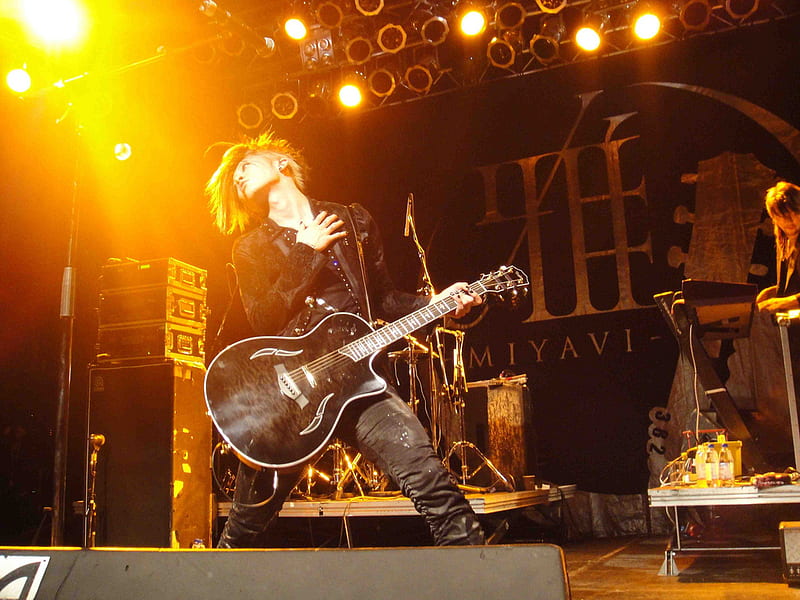 Miyavi in concert, miyavi, concert, j-rock, guitarist, neo visualism, HD wallpaper