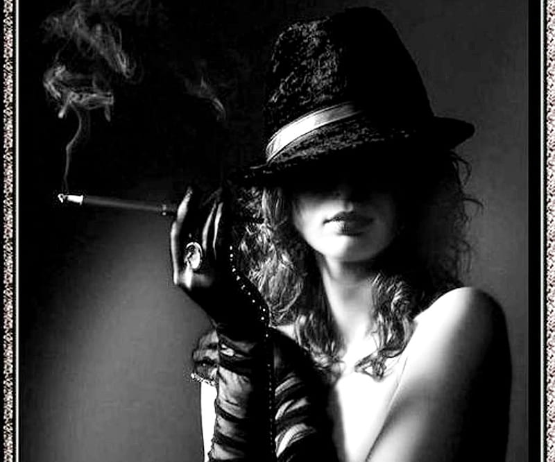 fumando en soledad, girl, black and white, blonde, sexy, cigarrette, HD wallpaper