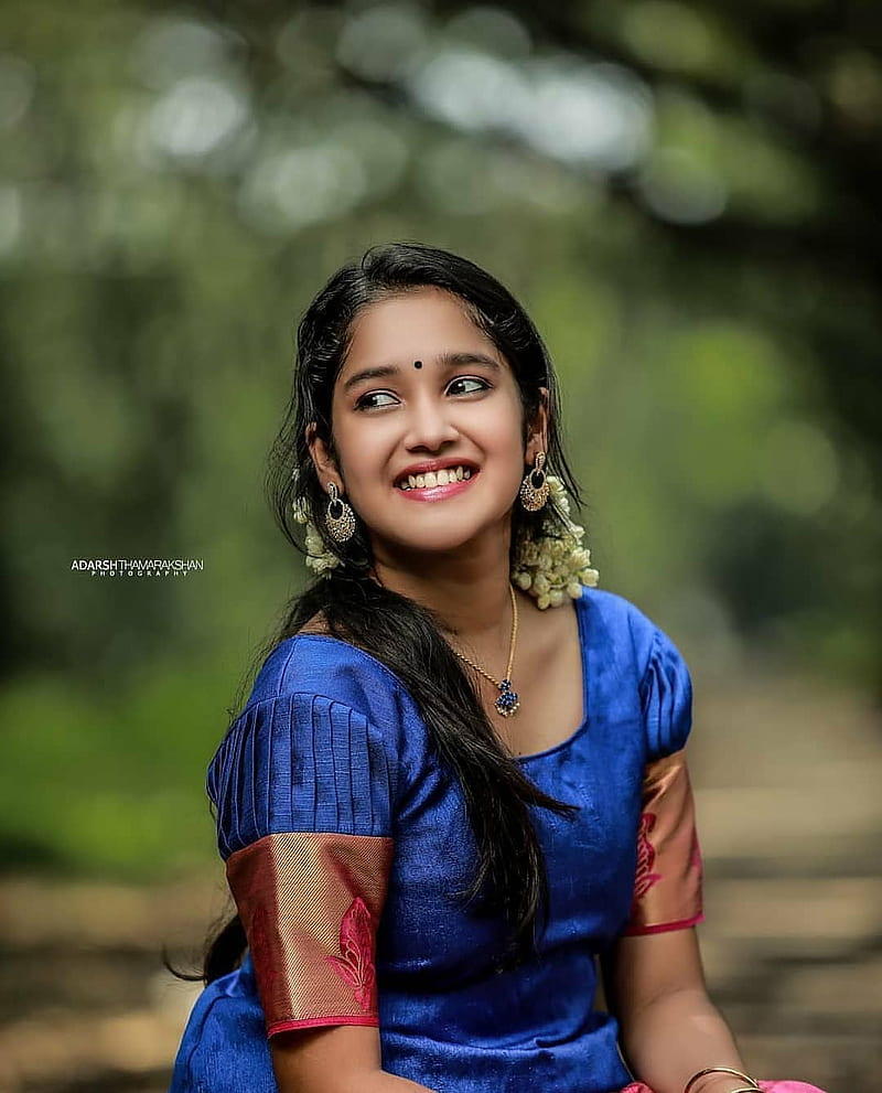 Anikha, actress, malayalam, HD phone wallpaper