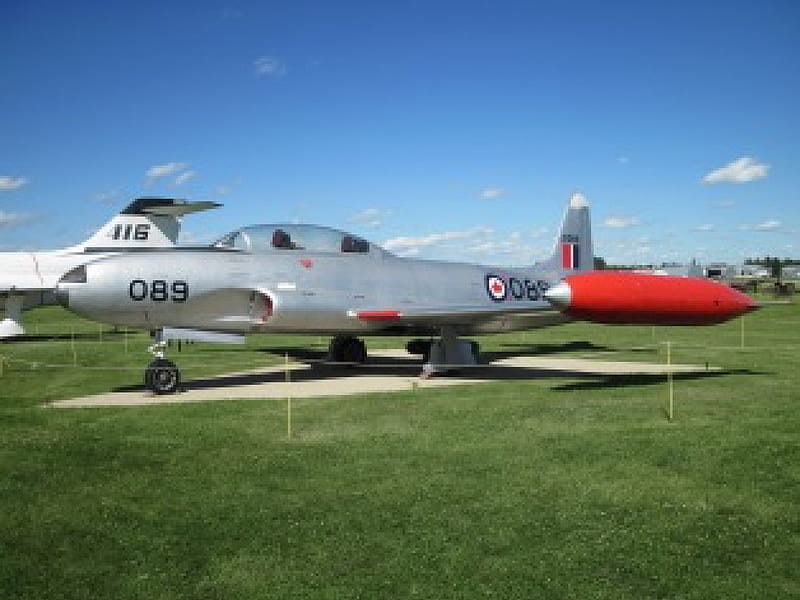 T-33 Shooting Star Trainer in Alberta , red, Military, airplane, green, grass, sky, silver, blue, HD wallpaper