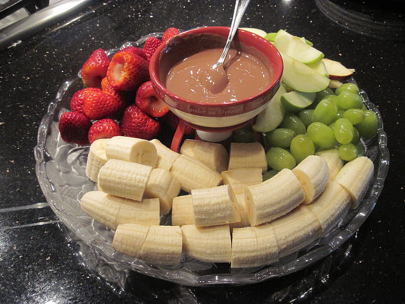 Chocolate Fondue for Everybody on DN , apple, raisin, glass, graphy, fondue, chocolate, strawberry plate, banana, HD wallpaper