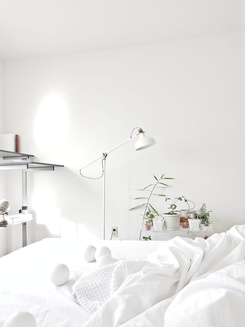 powered-off floor lamp beside comforter, HD phone wallpaper