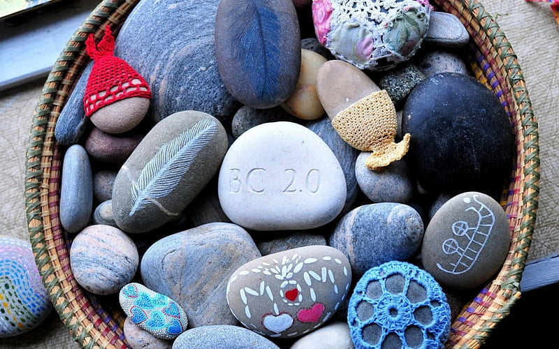 *** Colored stones ***, czapeczki, kamienie, koszyk, kolorowe, HD wallpaper