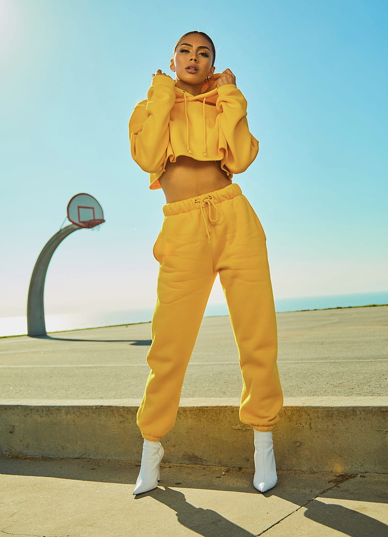 woman in yellow tracksuit standing on basketball court side, HD phone wallpaper