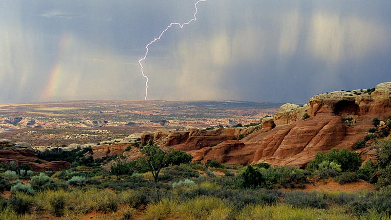 lightning in a rain storm in arches np utah, desert, rain, lightning, mesa, HD wallpaper