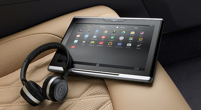 2017 Bentley Mulsanne Extended Wheelbase - Tablet and Headphones , car, HD wallpaper