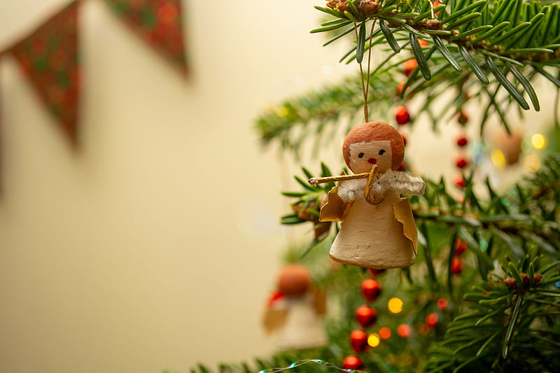 Angel Christmas decor hanging on Christmas tree, HD wallpaper | Peakpx