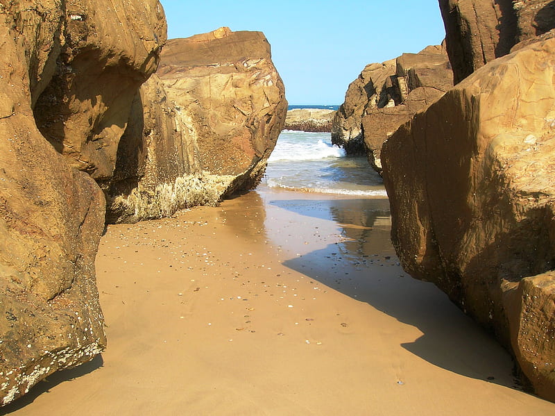 Between the Rocks, rocks, rock, ocean, pebbles, waves, sky, sea, beach, sand, seashore, shells, HD wallpaper