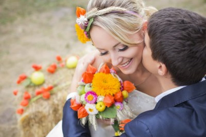 Love, fruit, flowers, kisses, wedding, couple, HD wallpaper