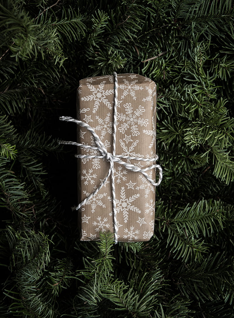 brown and white gift box, HD phone wallpaper