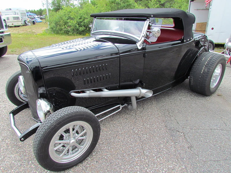 1932 Ford roadster Hot Rod, 1932, black, cool, hot rod, ford, convertible, 32, classic, roadster, vintage, HD wallpaper