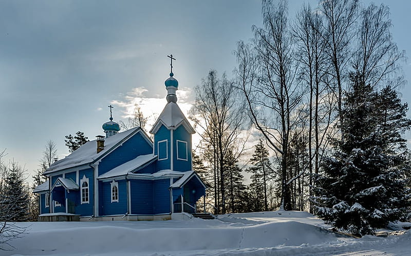 Church in Latvia, snow, church, winter, domes, Latvia, cross, HD wallpaper