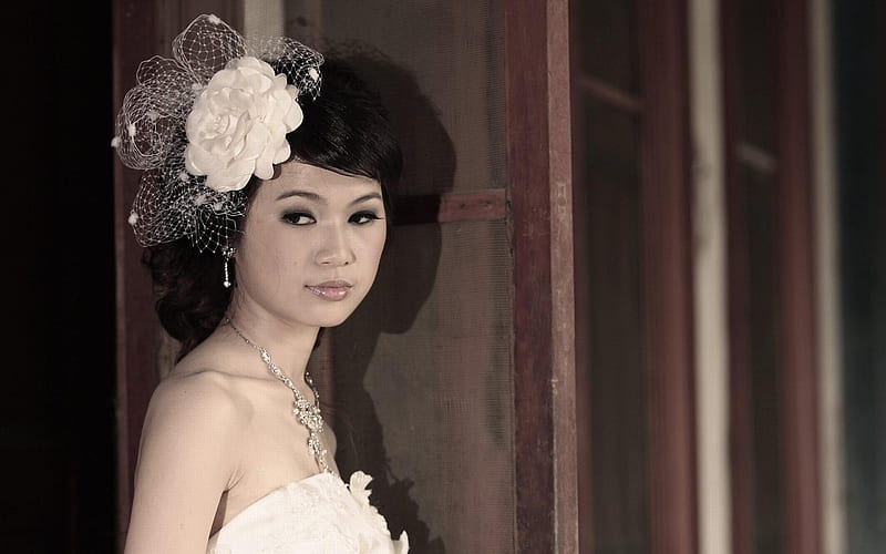 Peek Wedding Dress-Beauty model, HD wallpaper
