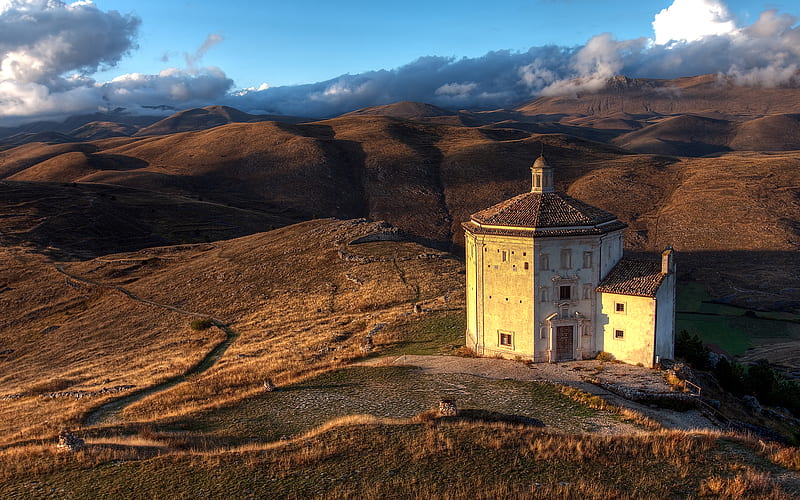 church in the italian mountains, italian, abruzzo, mountains, fields, church, italy, HD wallpaper