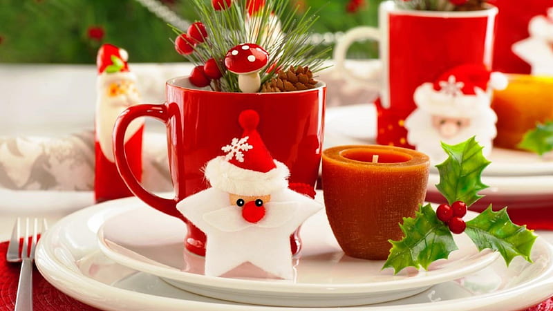 Table in xmas morning , table, christmas, decorations, cup, candles, HD wallpaper
