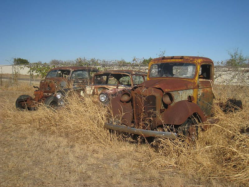 Little-Valley-Auto-Ranch-17, rusted truck, rusted old truck, old truck, junkyard, HD wallpaper