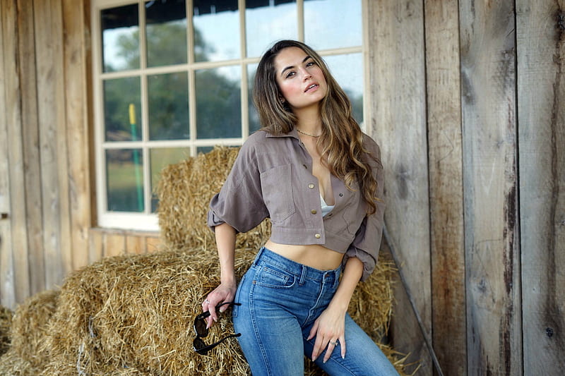 Cowgirl Resting, brunette, hay bale, jeans, cowgirl, HD wallpaper
