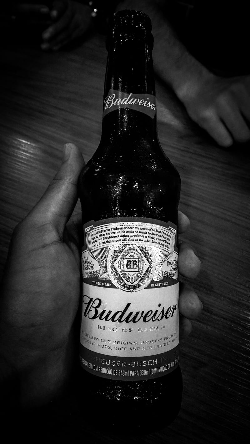 Budweiser, beer, hand, monochrome, HD phone wallpaper