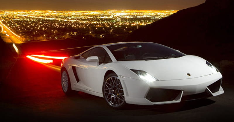Lamborghini, In The City, city, hot, sports car, lamborghini, muscle car,  HD wallpaper | Peakpx