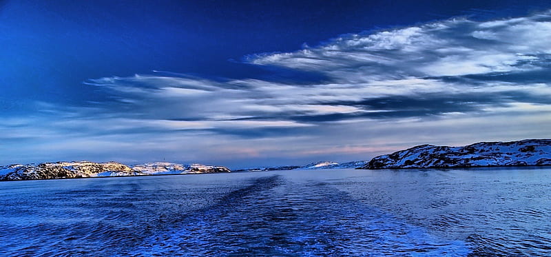 fantastic wake in a strait in winter, wake, shore, starit, clouds, sea, winter, HD wallpaper