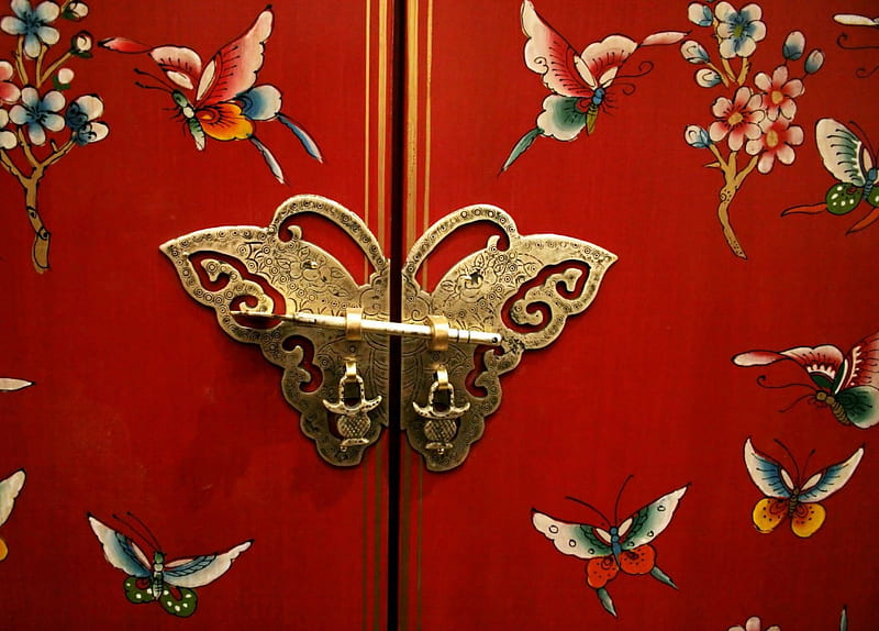 Butterfly door on Chinese style furniture, red, art, wings, yellow, bonito, door, furniture, butterfly, bird, painting, flower, chinese, style, HD wallpaper