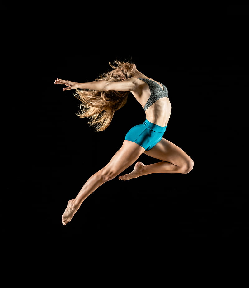 woman jumping and reflex her body, HD phone wallpaper