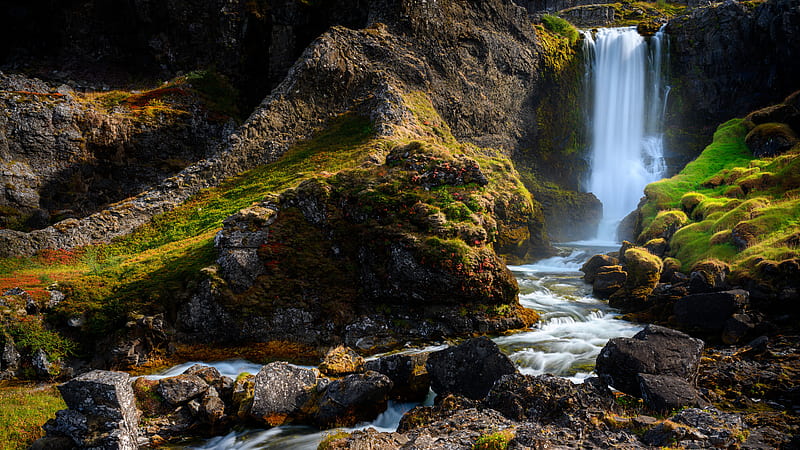 Waterfall Between Algae Covered Rock During Daytime Nature, HD wallpaper