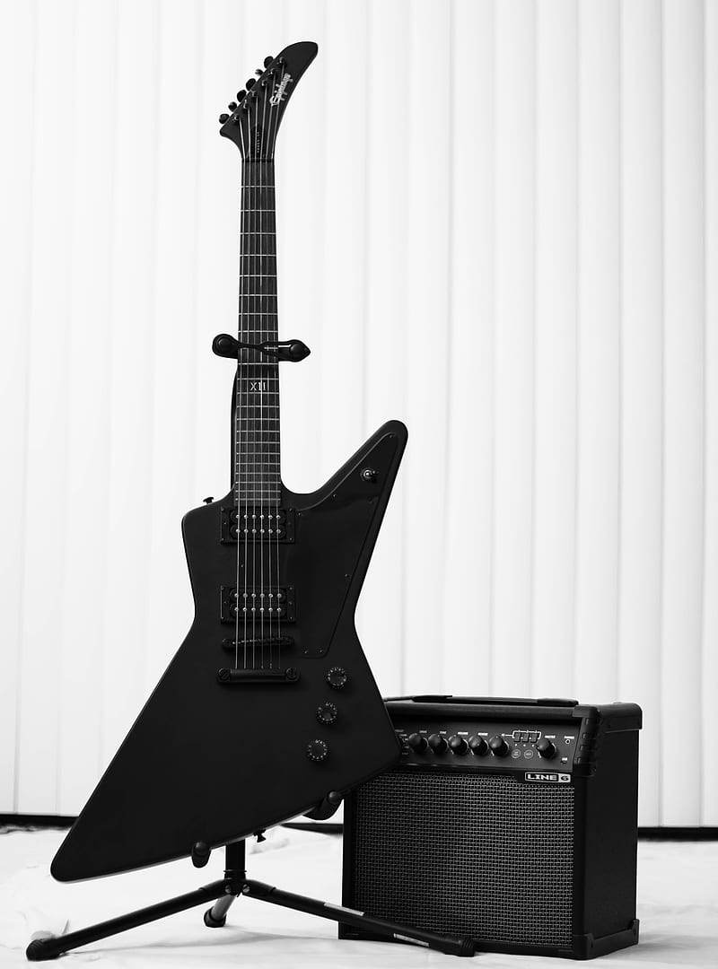 black electric guitar and amplifier, HD phone wallpaper