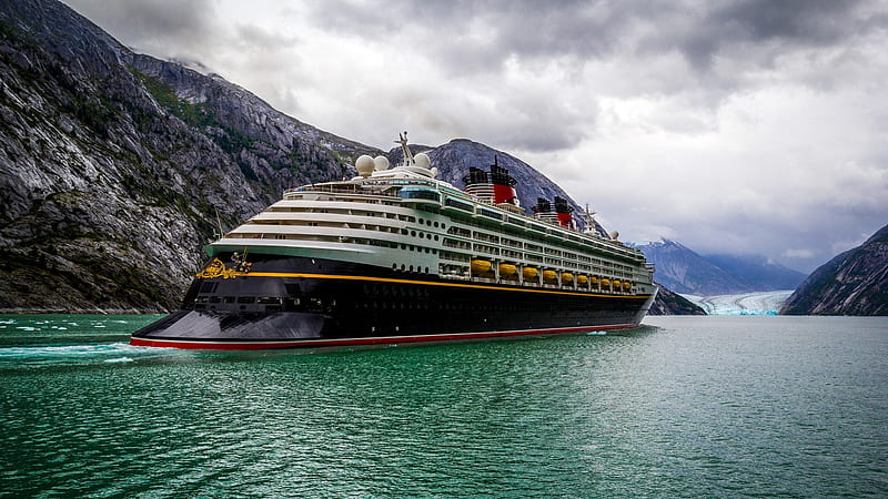 Black Cruise Ship On Green Water Under Cloudy Sky Cruise Ship, HD wallpaper
